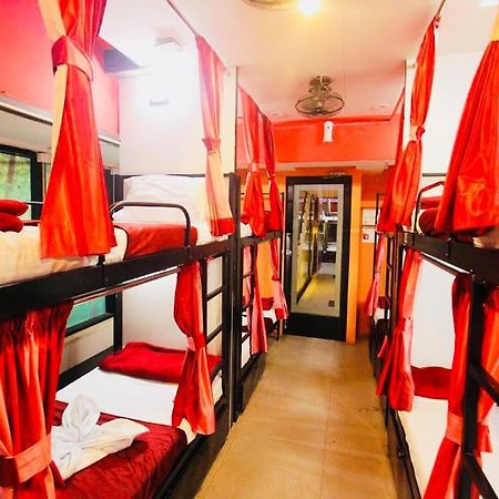 Town Hostel Mumbai - Ac Dormitory 外观 照片