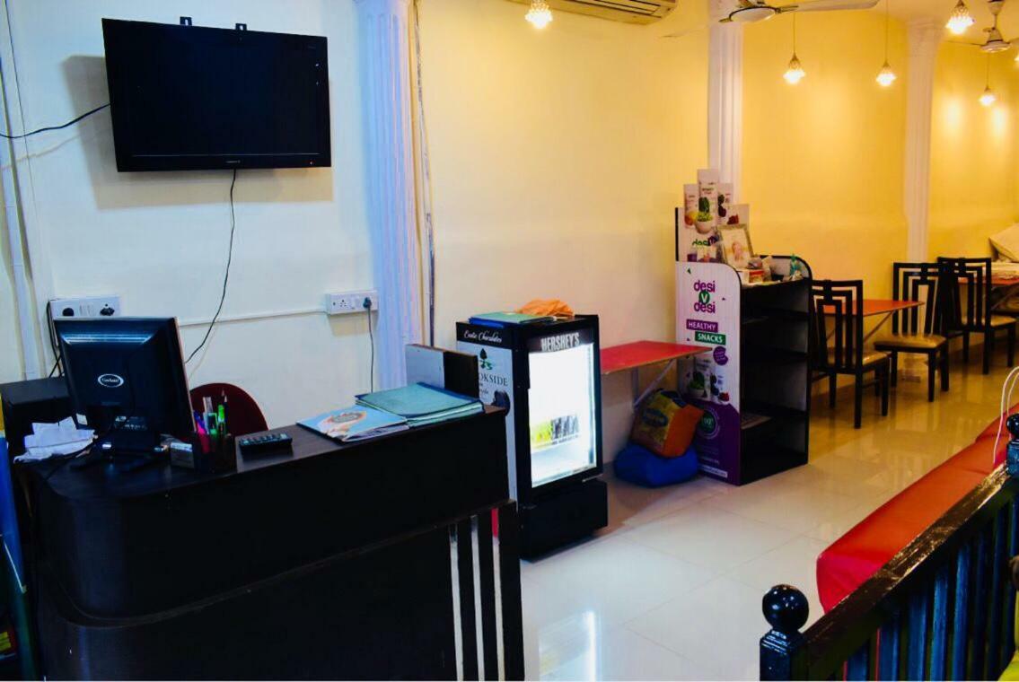 Town Hostel Mumbai - Ac Dormitory 外观 照片