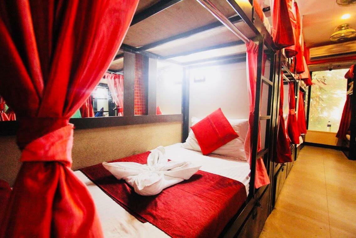 Town Hostel Mumbai - Ac Dormitory 外观 照片