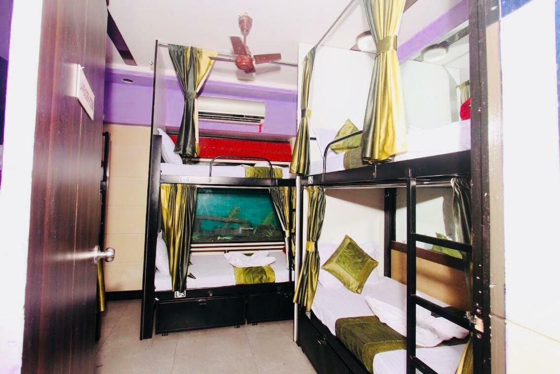 Town Hostel Mumbai - Ac Dormitory 外观 照片