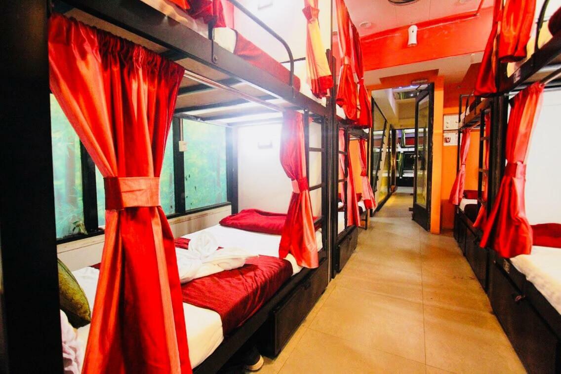 Town Hostel Mumbai - Ac Dormitory 外观 照片